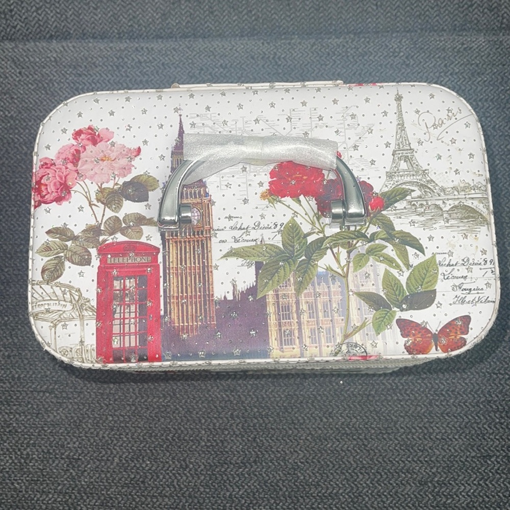 Hard Makeup case
